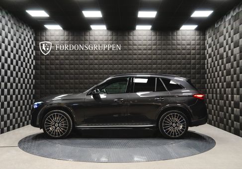 Mercedes-Benz GLC 300, 2023