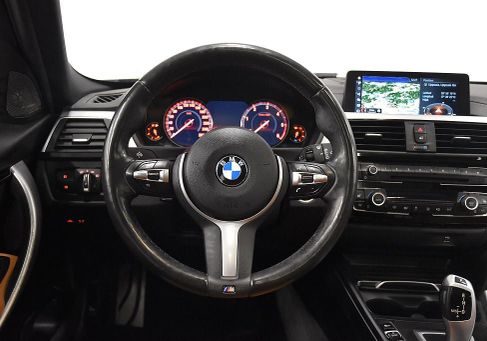 BMW 320, 2019