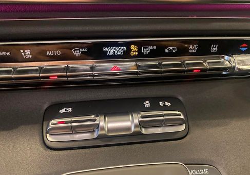 Mercedes-Benz V 300, 2025