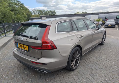 Volvo V60, 2020 3