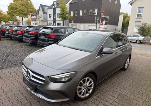 Mercedes-Benz B 180, 2020 2
