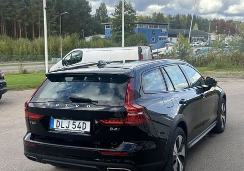 Volvo V60 Cross Country, 2021 3