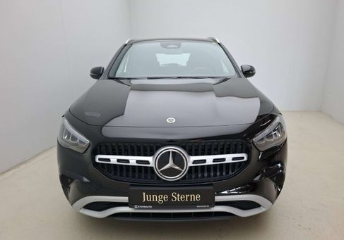 Mercedes-Benz GLA 200, 2024