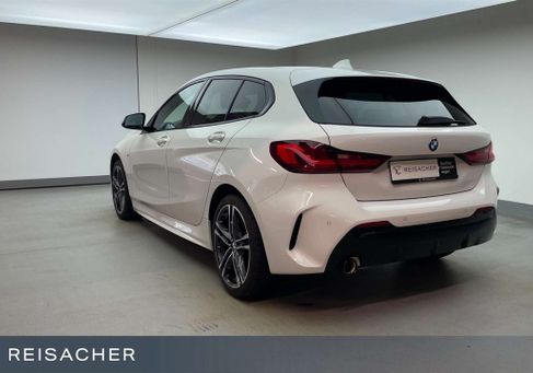 BMW 118, 2023