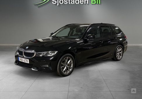 BMW 330, 2021