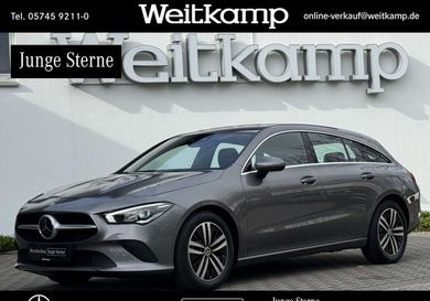 Mercedes-Benz CLA 180, 2022
