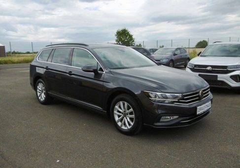 Volkswagen Passat Variant, 2023 3