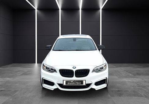BMW M235, 2016