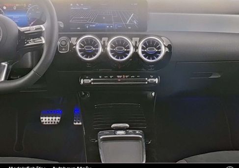 Mercedes-Benz A 180, 2025
