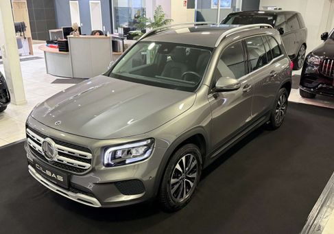 Mercedes-Benz GLB 200, 2022