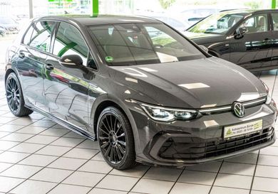 Volkswagen Golf, 2023