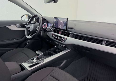 Audi A4, 2022