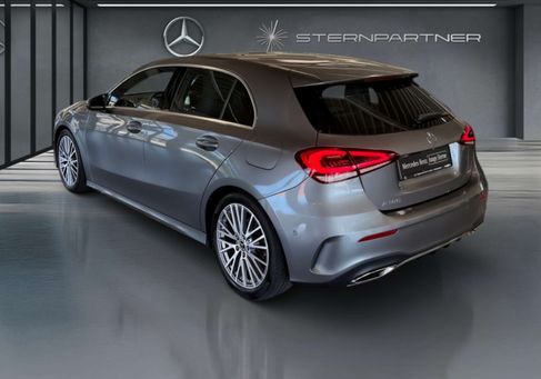 Mercedes-Benz A 180, 2022