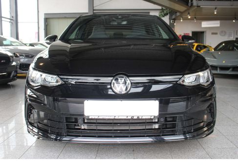 Volkswagen Golf, 2024 2