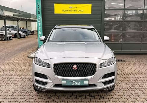 Jaguar F-Pace, 2017