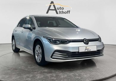 Volkswagen Golf, 2022
