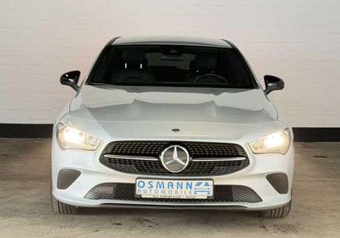 Mercedes-Benz CLA 180, 2021