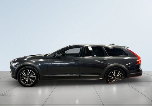 Volvo V90 Cross Country, 2018