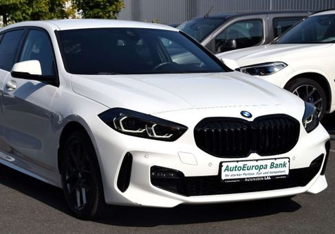 BMW 120, 2021