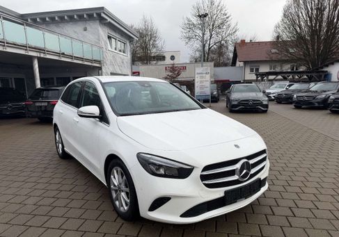 Mercedes-Benz B 180, 2019
