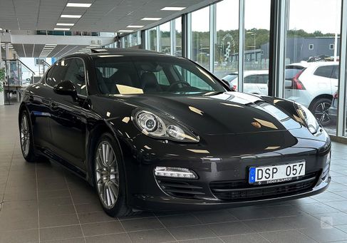 Porsche Panamera, 2012