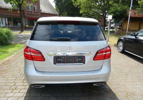 Mercedes-Benz B 180, 2018