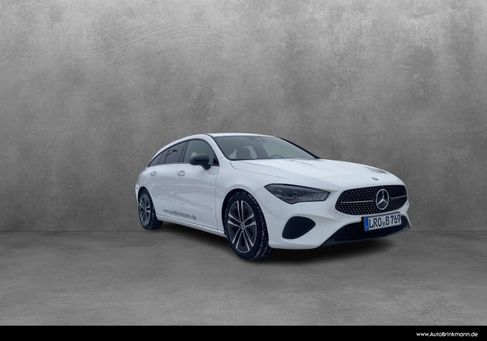 Mercedes-Benz CLA 180, 2024 3