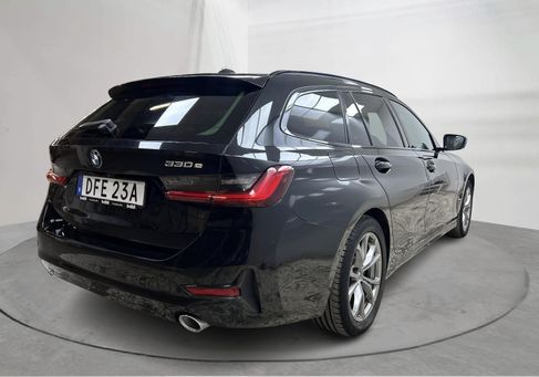 BMW 330, 2021