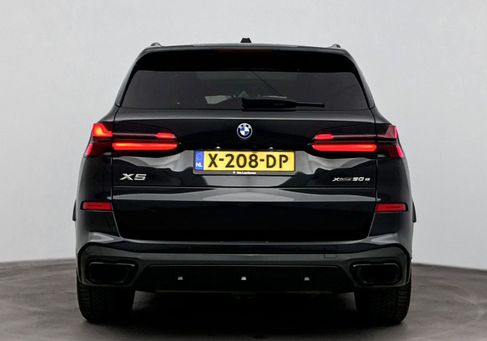 BMW X5, 2023