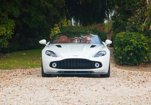 Aston Martin Vanquish, 2017