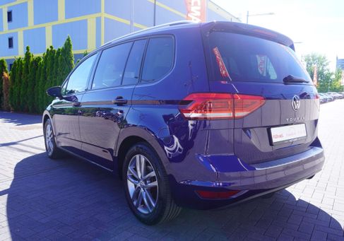 Volkswagen Touran, 2022 3