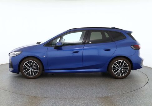 BMW 220, 2022 2
