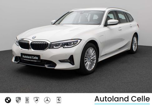 BMW 330, 2021