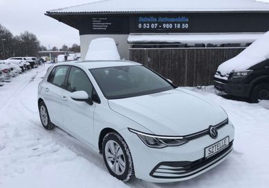 Volkswagen Golf, 2022