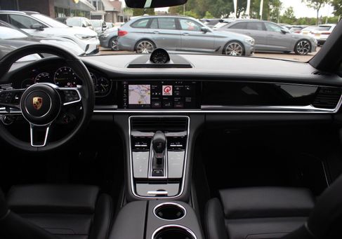 Porsche Panamera, 2019 2
