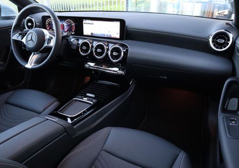 Mercedes-Benz CLA 180 Shooting Brake, 2025