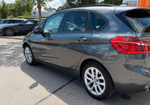 BMW 225, 2020