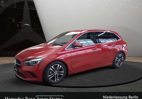 Mercedes-Benz B 180, 2024