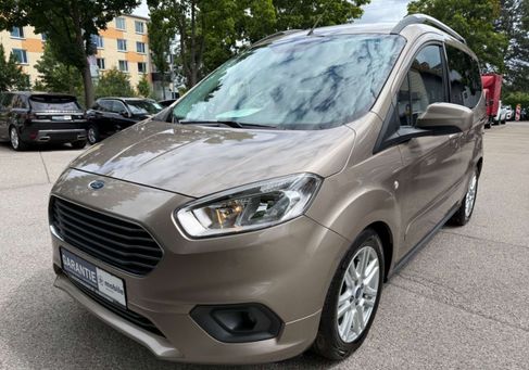 Ford Tourneo Courier, 2022