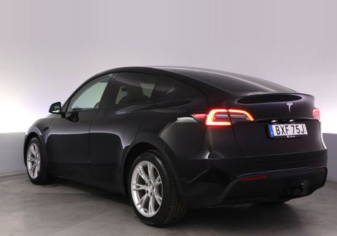 Tesla Model Y, 2024 3