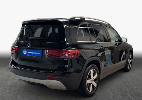 Mercedes-Benz GLB 200, 2023