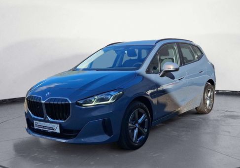 BMW 220, 2025 2