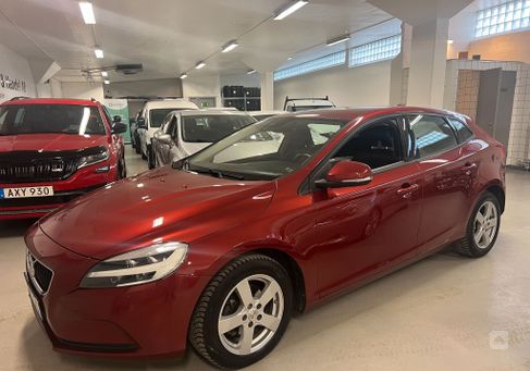 Volvo V40, 2018