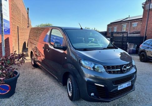 Opel Vivaro, 2020 3