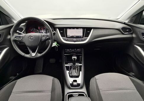 Opel Grandland X, 2020 3