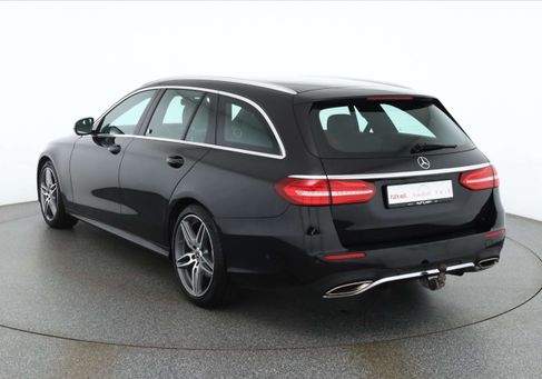 Mercedes-Benz E 200, 2018 3