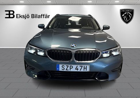 BMW 330, 2021
