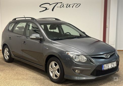 Hyundai i30, 2011