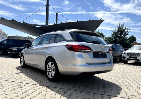 Opel Astra, 2021