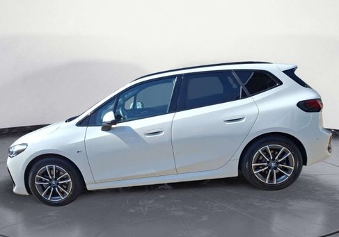 BMW 220, 2025 3